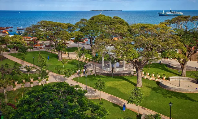 10 Days Best of Tanzania Safari & Zanzibar Beach