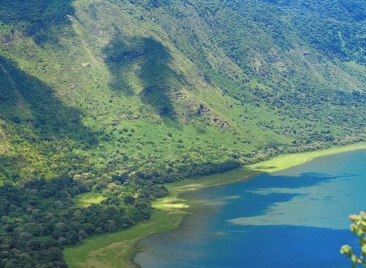 Empakai Crater – photo 4