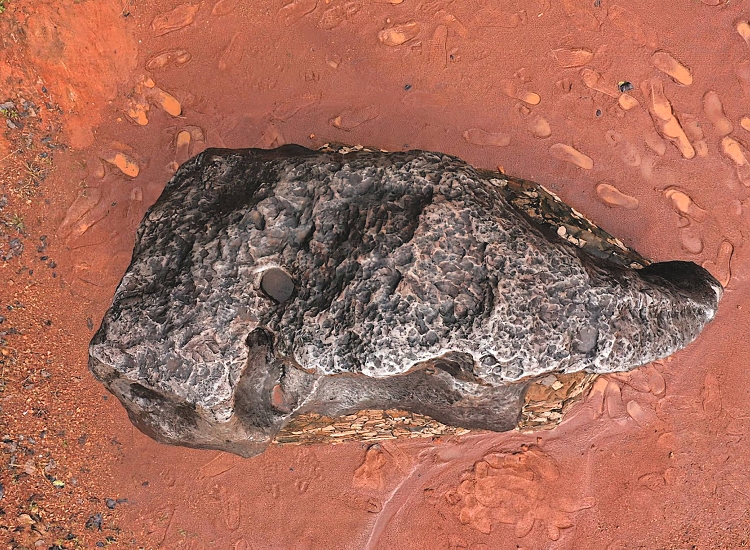 Mbozi Meteorite – photo 5