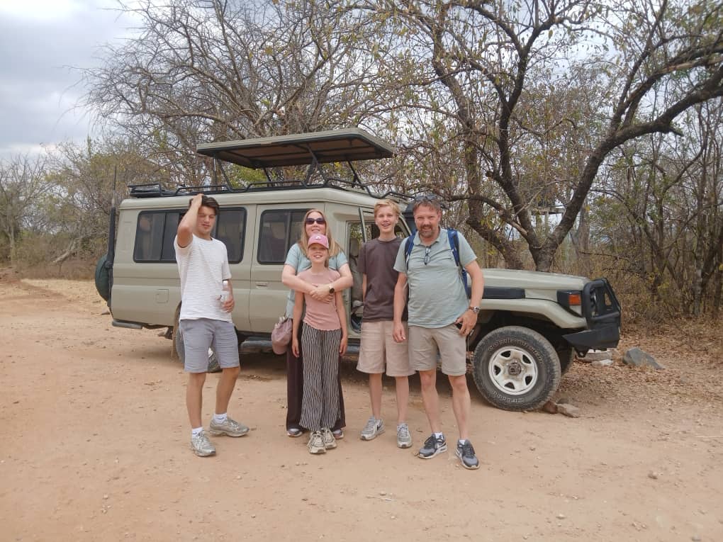 Wild Gaze guests on safari